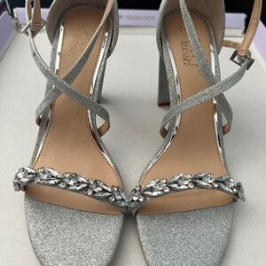 Badgley  Mischka Jewel silver dress heels NWOT